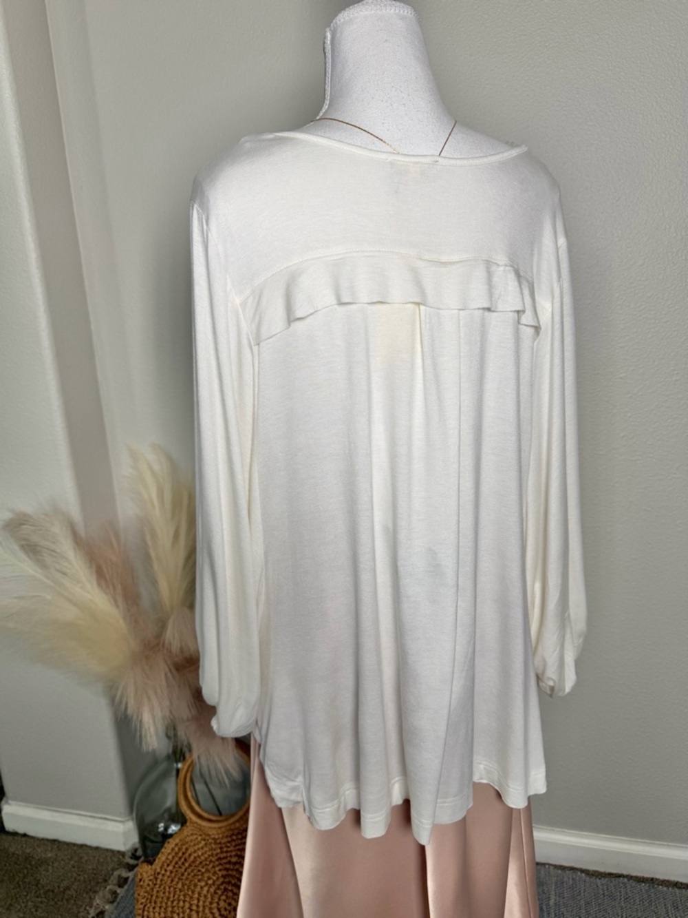 NWT Jodifl - comfortable oversize white Top - Picture 7 of 11